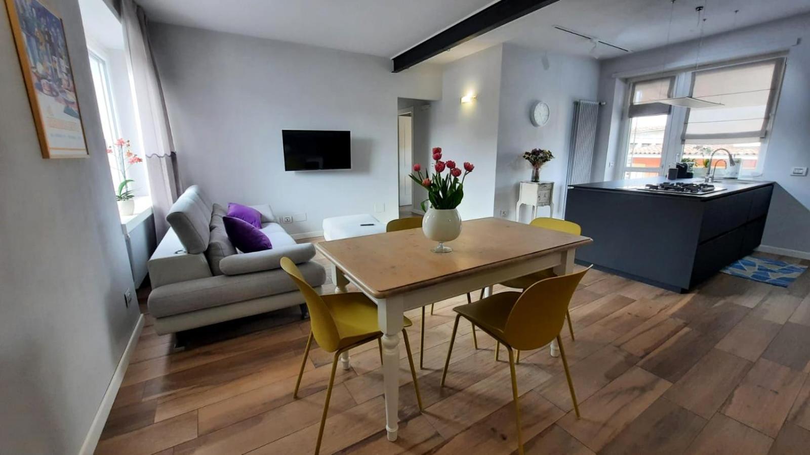 Cuore Di Alba Charming Apartment Zewnętrze zdjęcie
