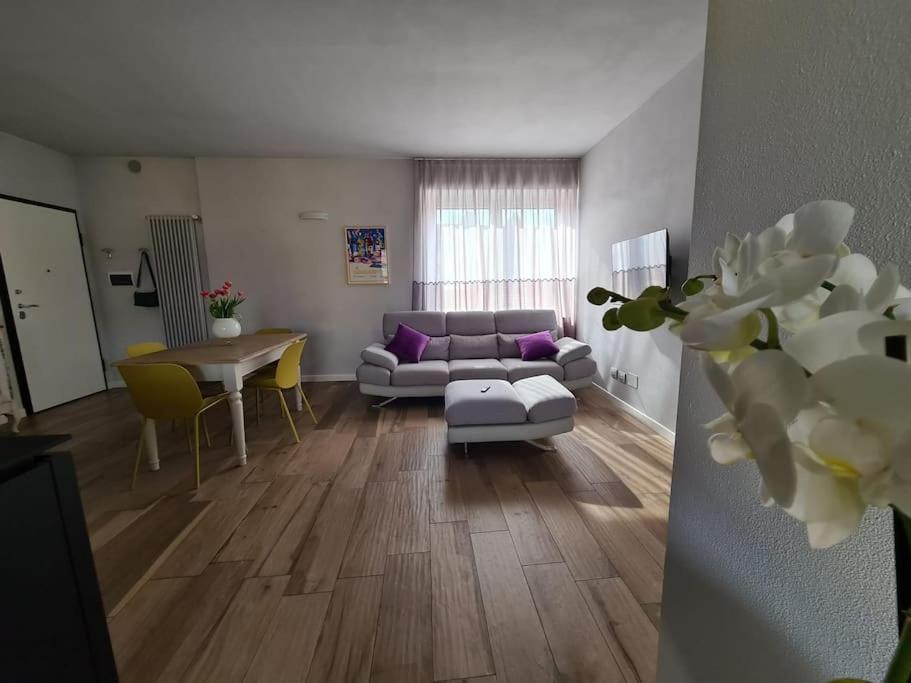 Cuore Di Alba Charming Apartment Zewnętrze zdjęcie